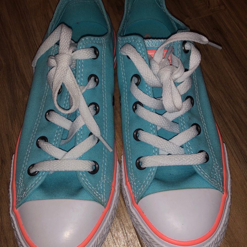 Converse EUC worn once